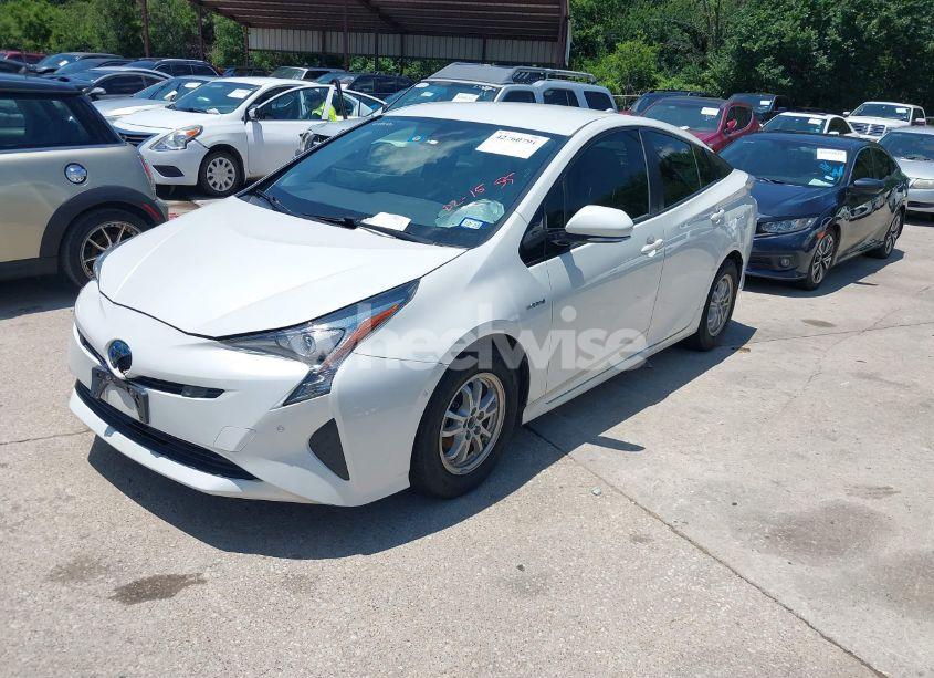 Photo 2 of 2017 Toyota Prius TWO (VIN JTDKBRFU9H3040282)