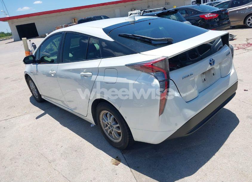 Photo 3 of 2017 Toyota Prius TWO (VIN JTDKBRFU9H3040282)