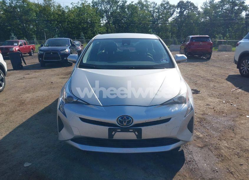 Photo 13 of 2017 Toyota Prius TWO (VIN JTDKBRFU9H3546985)