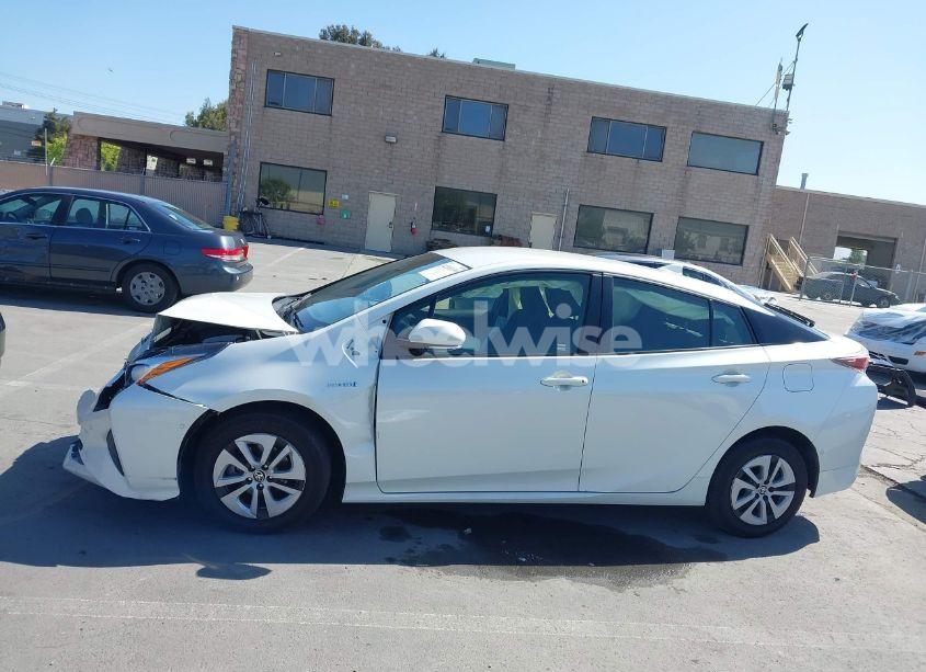Photo 14 of 2018 Toyota Prius (VIN JTDKBRFU9J3063860)
