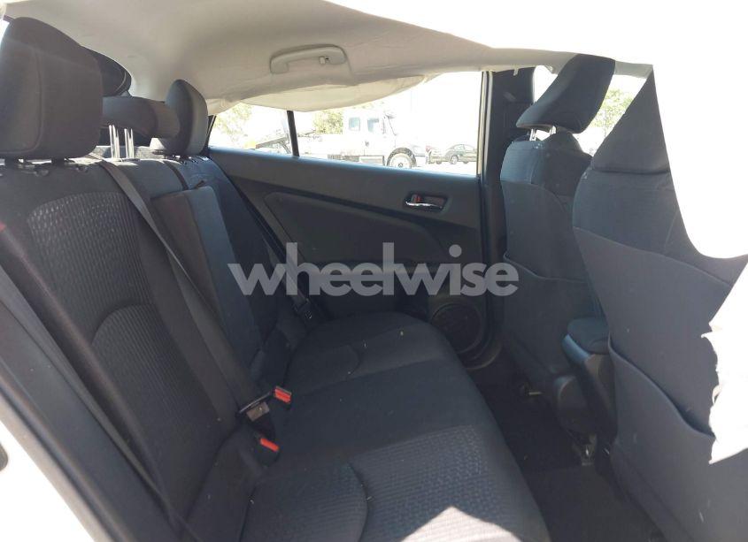 Photo 8 of 2018 Toyota Prius (VIN JTDKBRFU9J3063860)