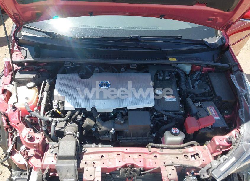 Photo 10 of 2018 Toyota Prius TWO (VIN JTDKBRFUXJ3059431)