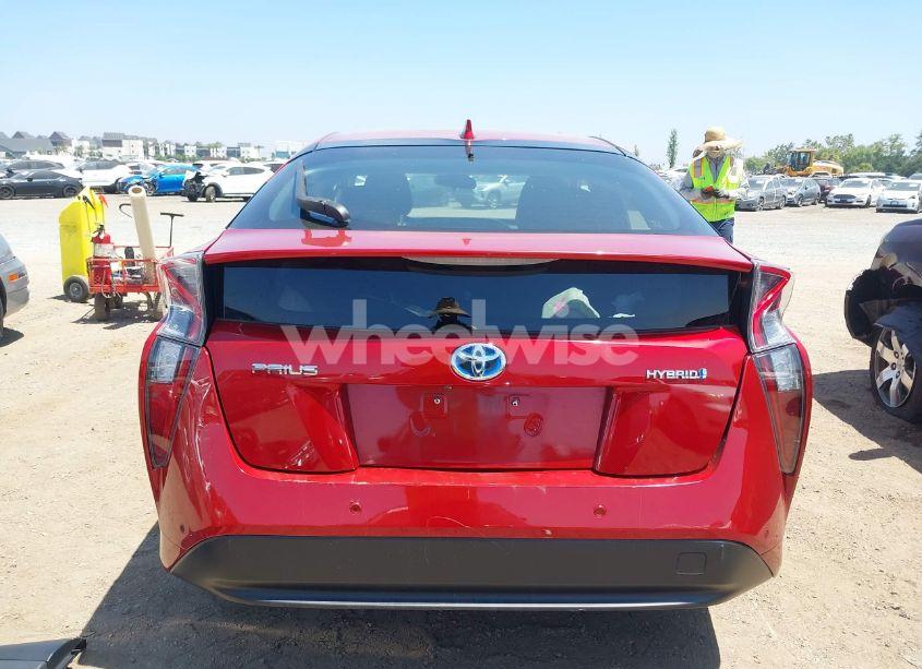 Photo 17 of 2018 Toyota Prius TWO (VIN JTDKBRFUXJ3059431)