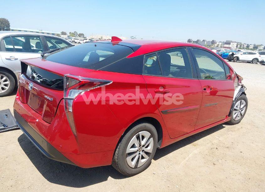 Photo 4 of 2018 Toyota Prius TWO (VIN JTDKBRFUXJ3059431)