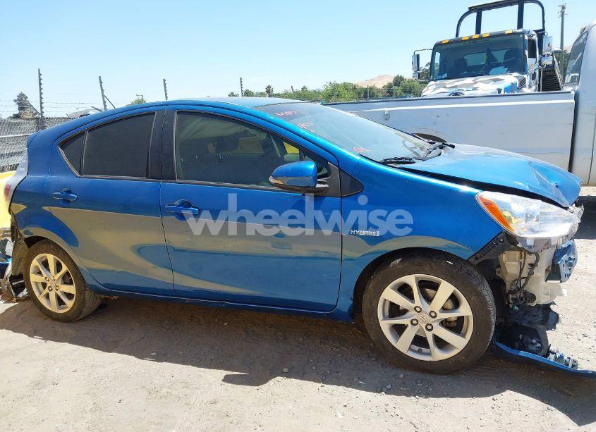 Photo 14 of 2013 Toyota Prius C FOUR/ONE/THREE/TWO (VIN JTDKDTB30D1043677)