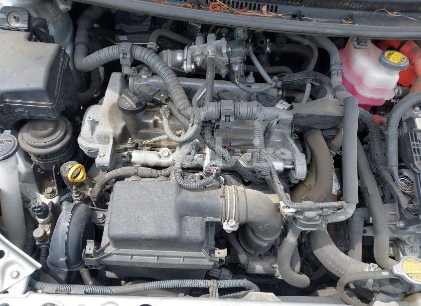 Photo 10 of 2013 Toyota Prius C TWO (VIN JTDKDTB30D1550711)