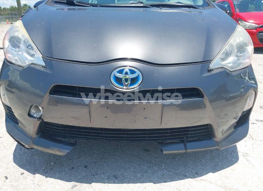 Photo 6 of 2014 Toyota Prius C TWO (VIN JTDKDTB30E1563430)