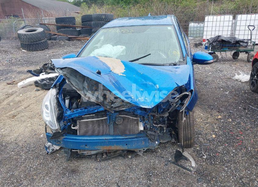 Photo 13 of 2015 Toyota Prius C ONE (VIN JTDKDTB30F1093692)