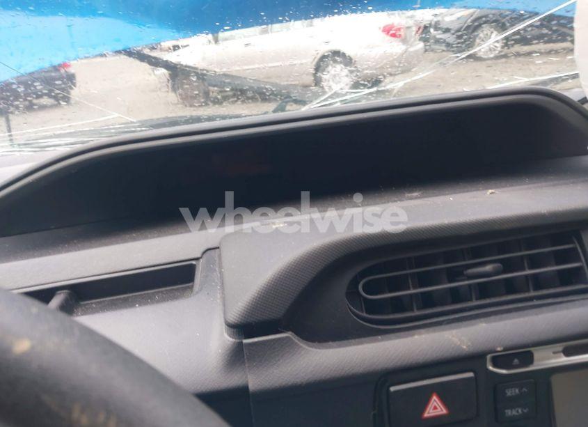 Photo 16 of 2015 Toyota Prius C ONE (VIN JTDKDTB30F1093692)