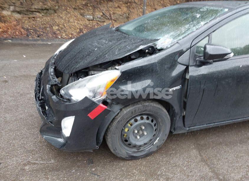 Photo 12 of 2015 Toyota Prius C FOUR/ONE/THREE/TWO (VIN JTDKDTB30F1101631)