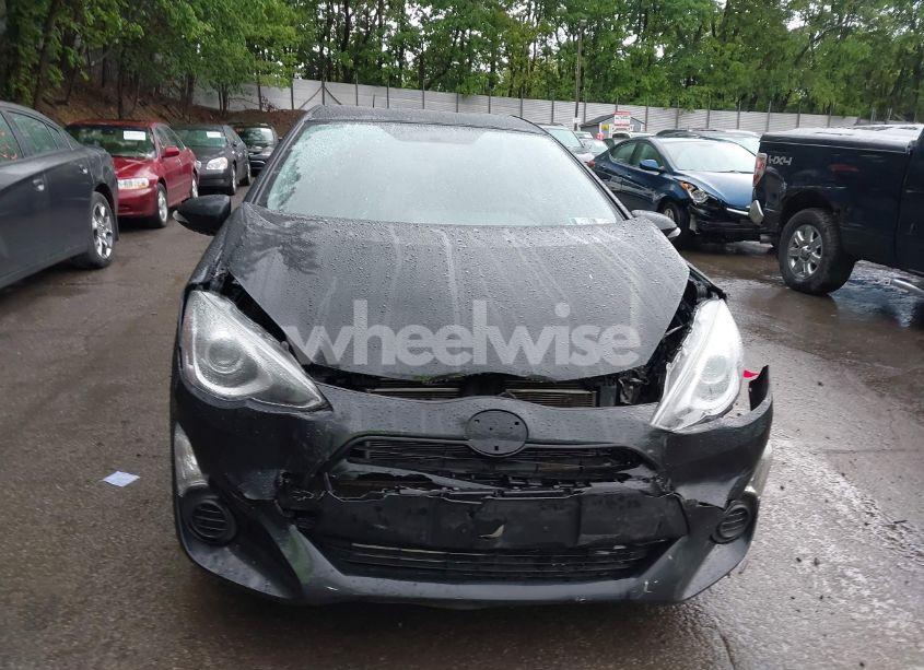 Photo 13 of 2015 Toyota Prius C FOUR/ONE/THREE/TWO (VIN JTDKDTB30F1101631)