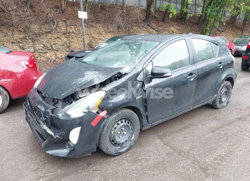 Photo 2 of 2015 Toyota Prius C FOUR/ONE/THREE/TWO (VIN JTDKDTB30F1101631)