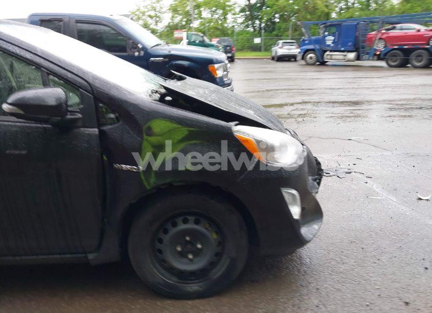 Photo 22 of 2015 Toyota Prius C FOUR/ONE/THREE/TWO (VIN JTDKDTB30F1101631)