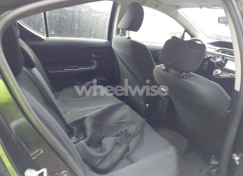 Photo 8 of 2015 Toyota Prius C FOUR/ONE/THREE/TWO (VIN JTDKDTB30F1101631)