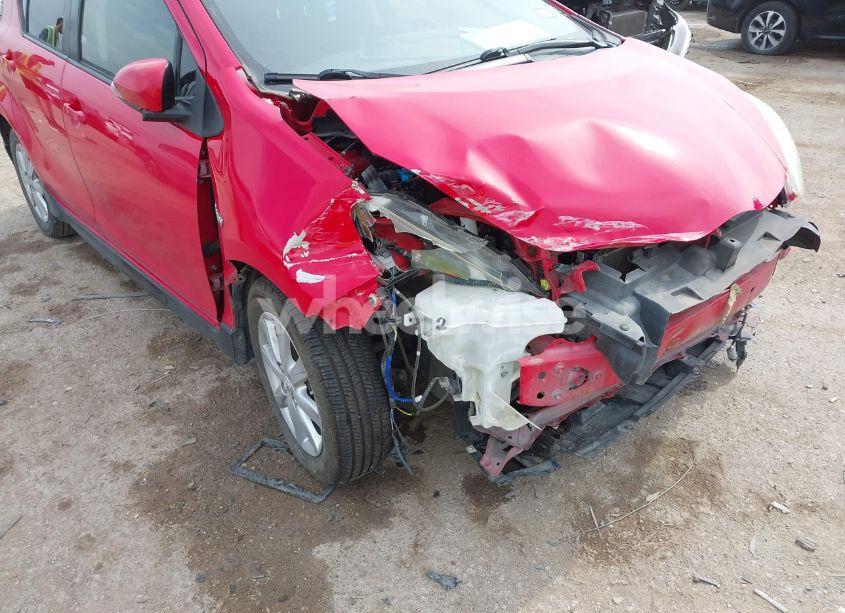 Photo 6 of 2017 Toyota Prius C TWO (VIN JTDKDTB30H1593001)