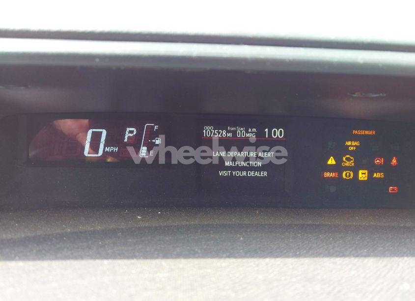 Photo 7 of 2017 Toyota Prius C TWO (VIN JTDKDTB30H1593001)