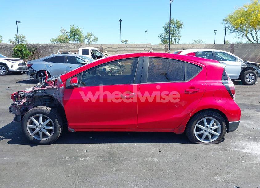 Photo 15 of 2017 Toyota Prius C ONE (VIN JTDKDTB30H1594830)