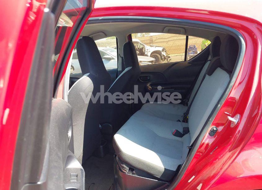 Photo 8 of 2017 Toyota Prius C ONE (VIN JTDKDTB30H1594830)