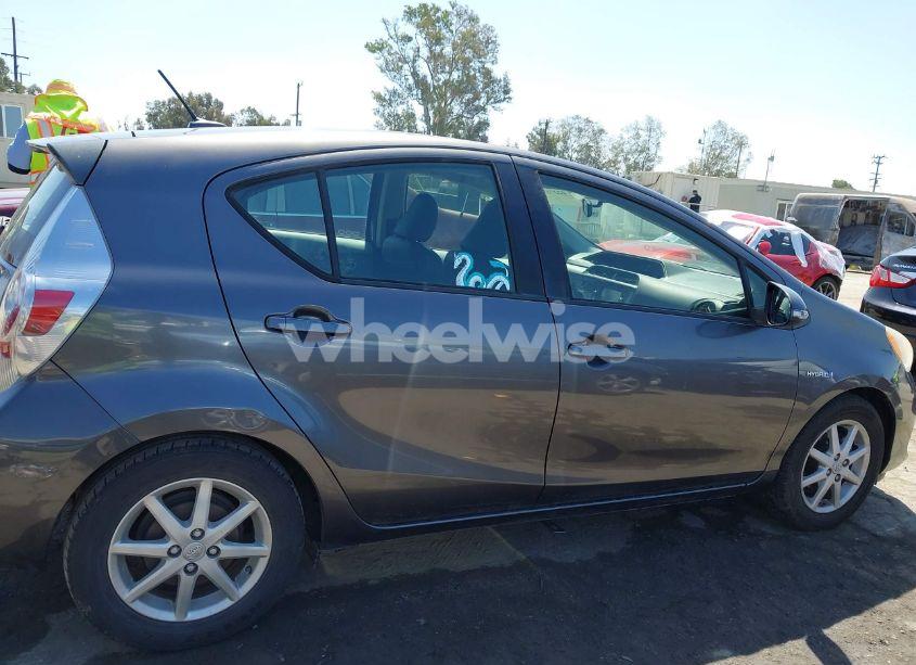Photo 13 of 2012 Toyota Prius C FOUR (VIN JTDKDTB31C1023968)