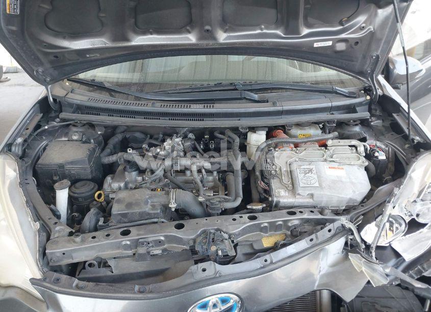 Photo 10 of 2012 Toyota Prius C FOUR/ONE/THREE/TWO (VIN JTDKDTB31C1028698)