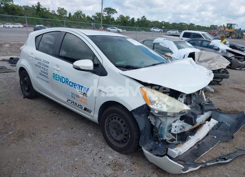 2012 Toyota Prius C TWO (VIN JTDKDTB31C1507428) main photo