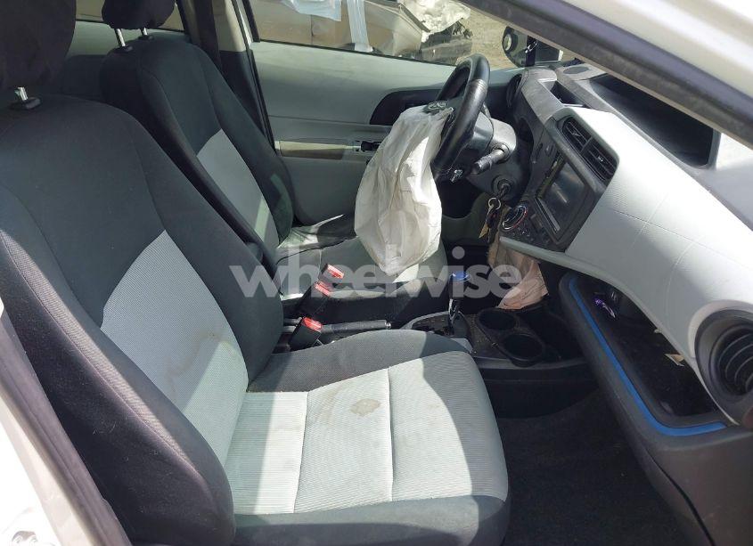 Photo 5 of 2012 Toyota Prius C TWO (VIN JTDKDTB31C1507428)