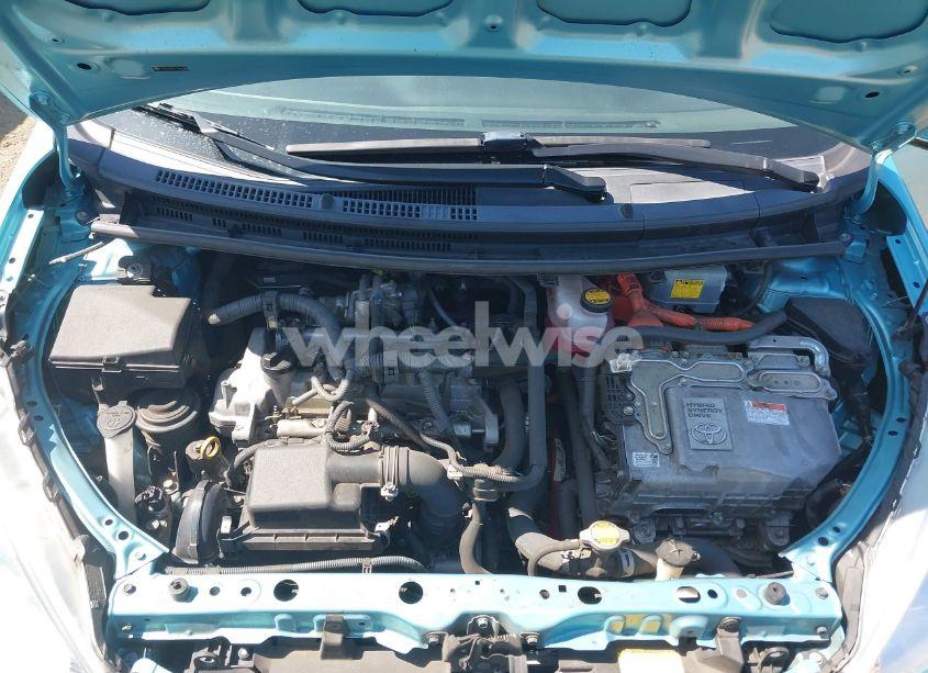 Photo 10 of 2014 Toyota Prius C ONE (VIN JTDKDTB31E1066788)