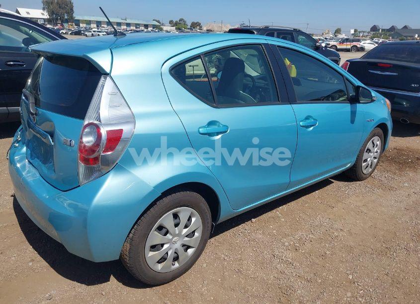 Photo 4 of 2014 Toyota Prius C ONE (VIN JTDKDTB31E1066788)