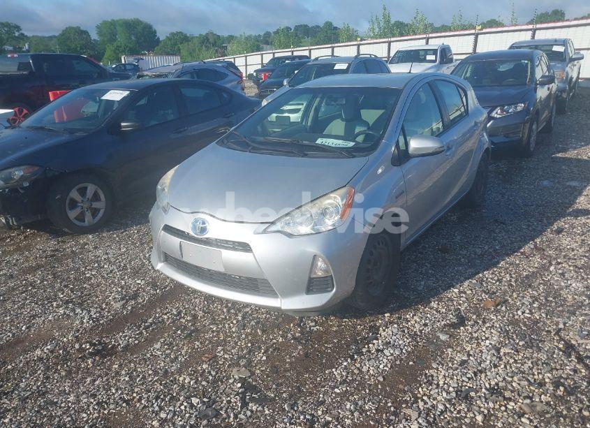 Photo 2 of 2014 Toyota Prius C ONE (VIN JTDKDTB31E1563677)