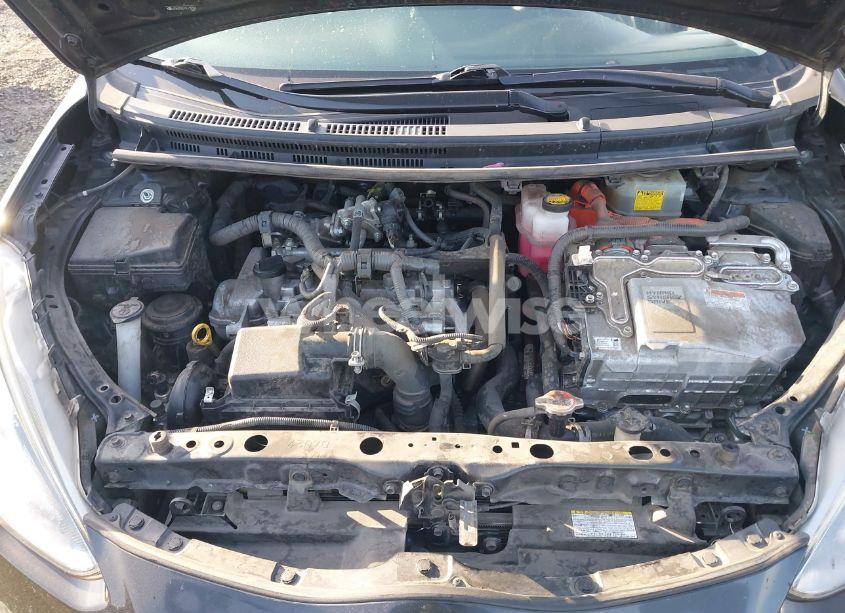 Photo 10 of 2016 Toyota Prius C TWO (VIN JTDKDTB31G1125003)