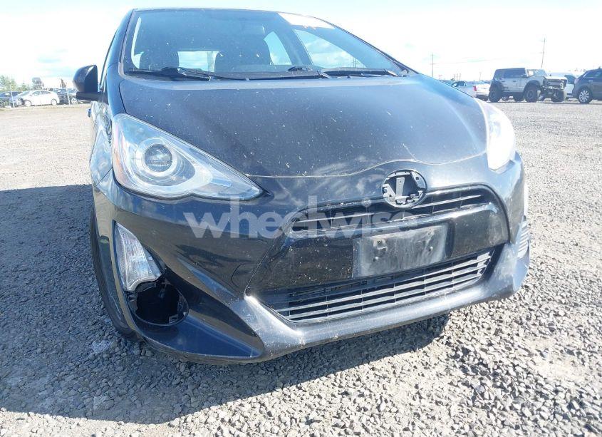 Photo 6 of 2016 Toyota Prius C TWO (VIN JTDKDTB31G1125003)