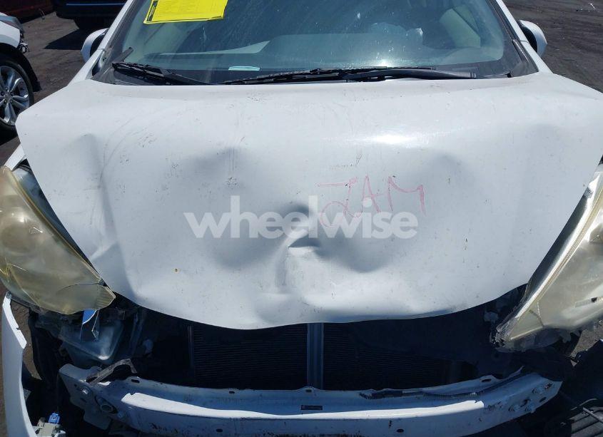 Photo 10 of 2012 Toyota Prius C THREE (VIN JTDKDTB32C1004670)