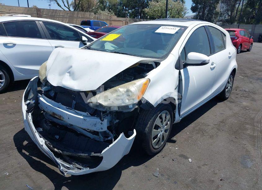 Photo 2 of 2012 Toyota Prius C THREE (VIN JTDKDTB32C1004670)