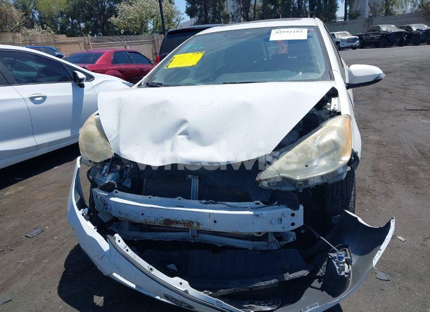 Photo 6 of 2012 Toyota Prius C THREE (VIN JTDKDTB32C1004670)