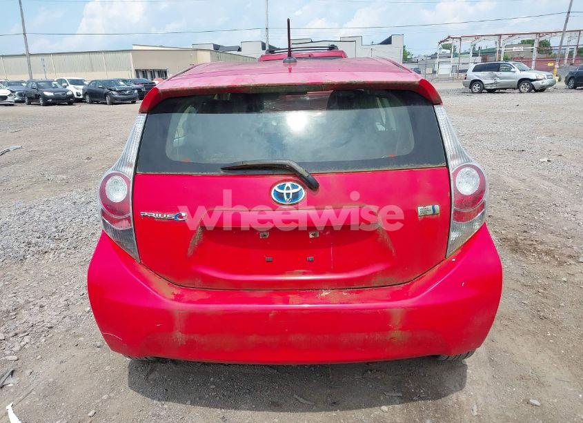 Photo 16 of 2013 Toyota Prius C THREE (VIN JTDKDTB32D1032227)