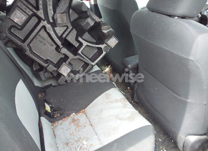 Photo 8 of 2013 Toyota Prius C THREE (VIN JTDKDTB32D1032227)