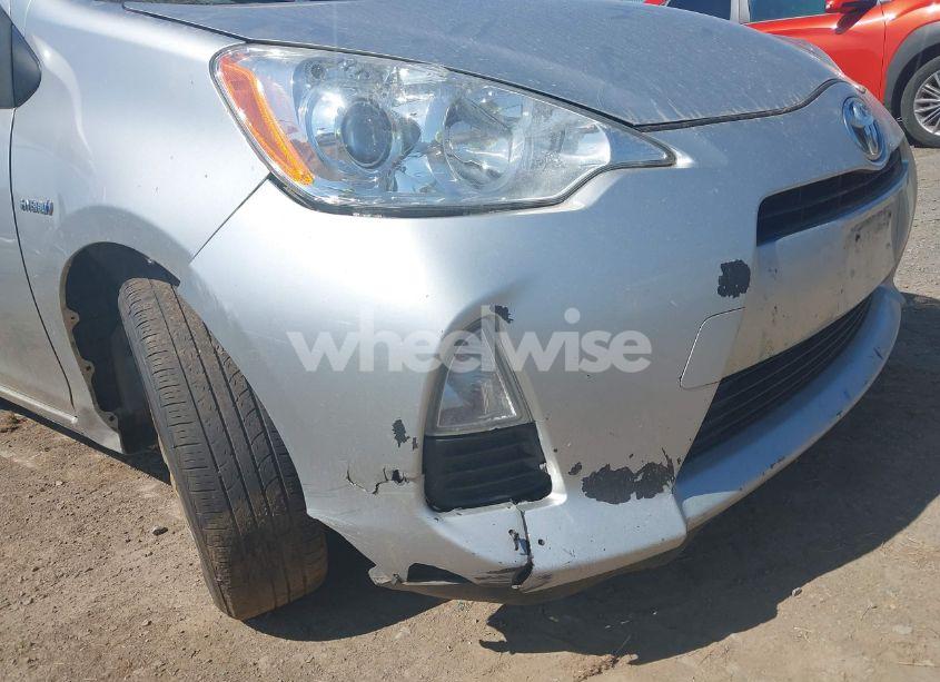 Photo 6 of 2013 Toyota Prius C TWO (VIN JTDKDTB33D1539203)