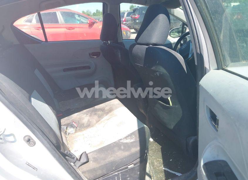 Photo 8 of 2013 Toyota Prius C TWO (VIN JTDKDTB33D1539203)