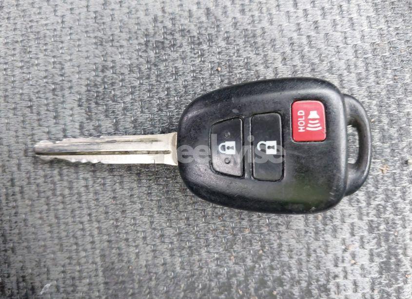 Photo 11 of 2014 Toyota Prius C ONE (VIN JTDKDTB33E1559405)