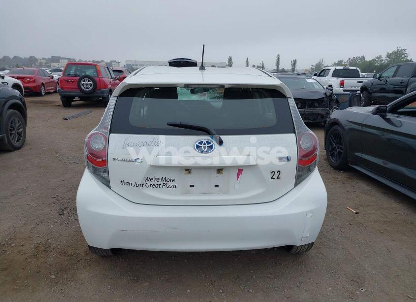 Photo 16 of 2014 Toyota Prius C ONE (VIN JTDKDTB33E1559405)