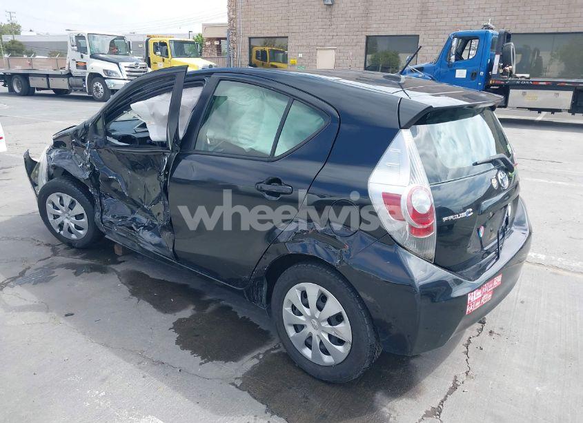 Photo 3 of 2014 Toyota Prius C THREE (VIN JTDKDTB33E1569335)