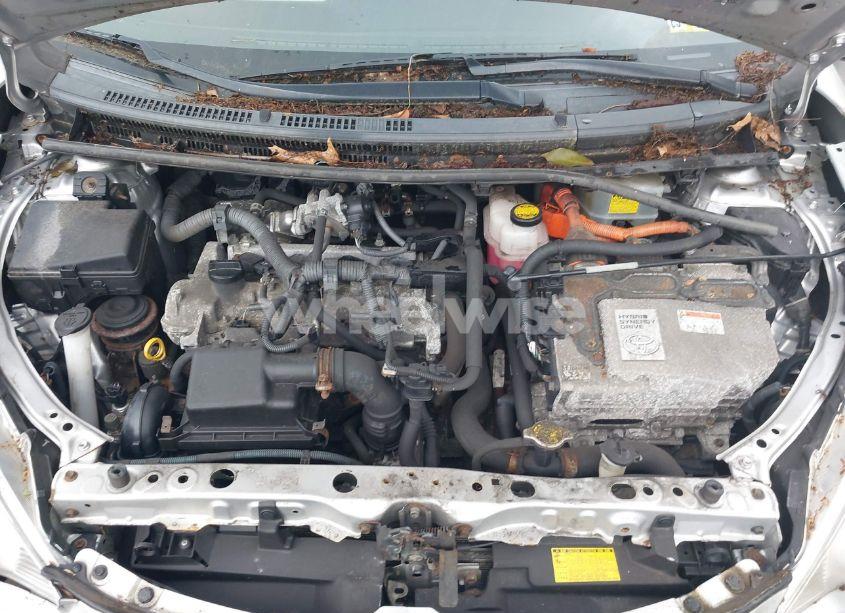 Photo 10 of 2012 Toyota Prius C THREE (VIN JTDKDTB34C1003651)