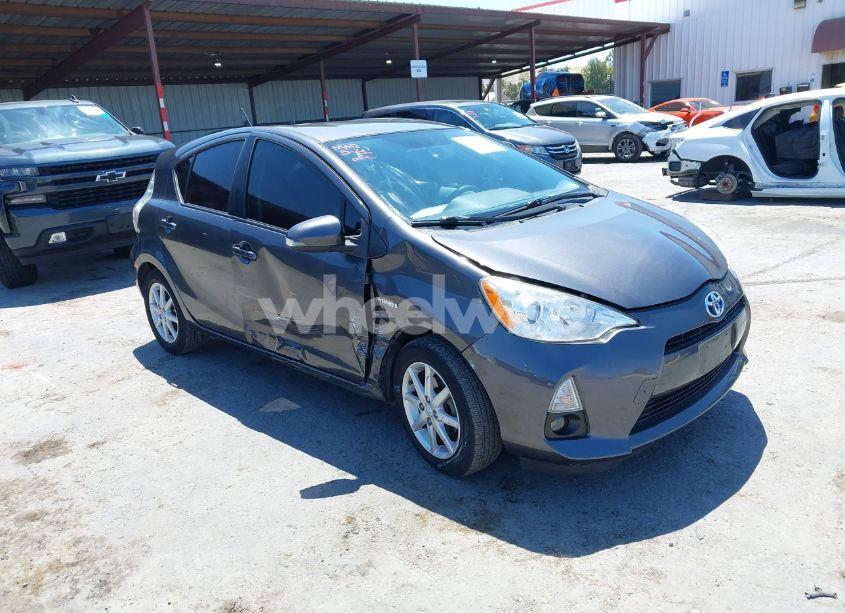 2012 Toyota Prius C FOUR/ONE/THREE/TWO (VIN JTDKDTB34C1015136) main photo