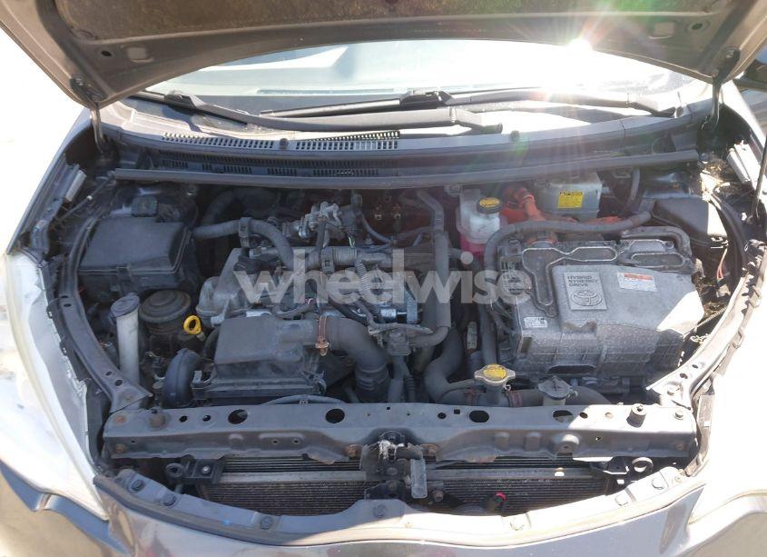 Photo 10 of 2012 Toyota Prius C FOUR/ONE/THREE/TWO (VIN JTDKDTB34C1015136)