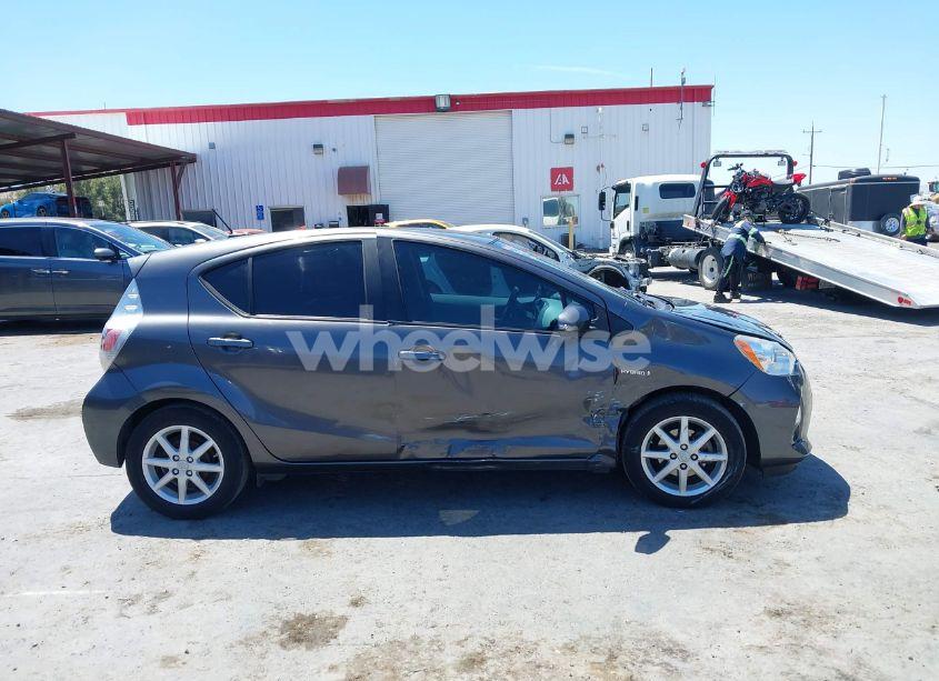 Photo 13 of 2012 Toyota Prius C FOUR/ONE/THREE/TWO (VIN JTDKDTB34C1015136)