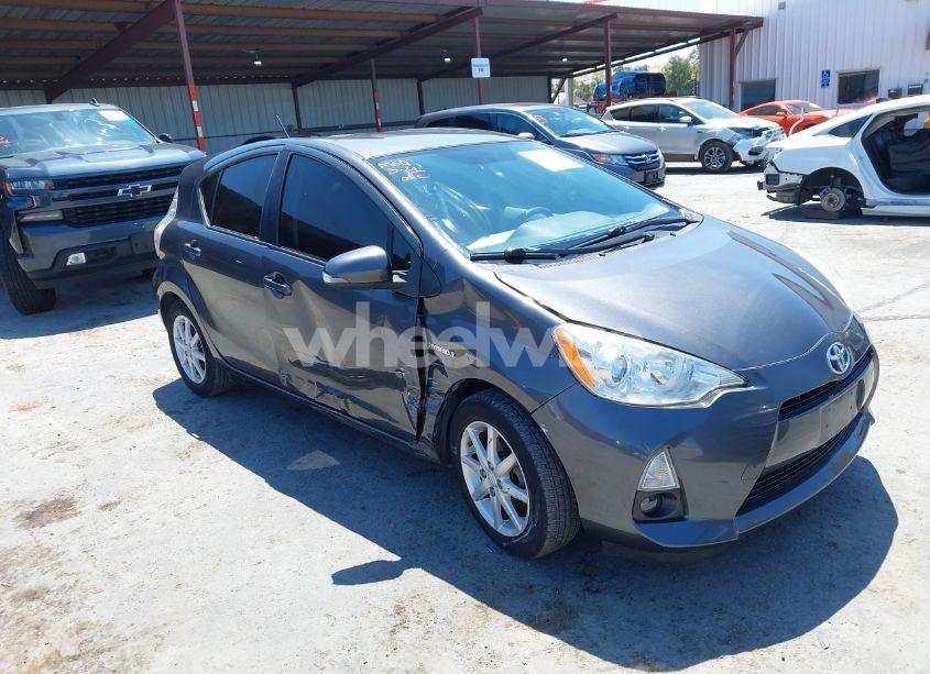 Photo 6 of 2012 Toyota Prius C FOUR/ONE/THREE/TWO (VIN JTDKDTB34C1015136)