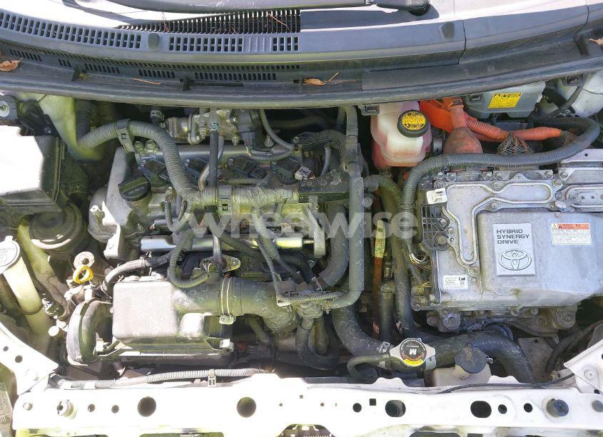 Photo 10 of 2014 Toyota Prius C ONE (VIN JTDKDTB34E1562216)