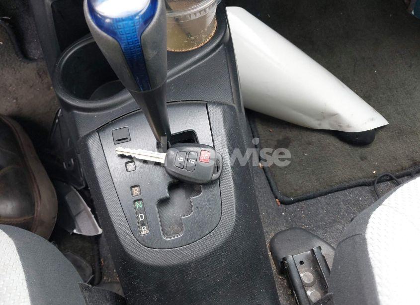 Photo 11 of 2015 Toyota Prius C ONE (VIN JTDKDTB34F1111966)