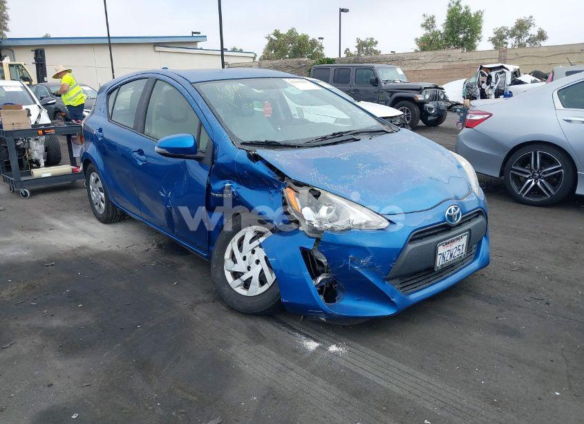 Photo 6 of 2015 Toyota Prius C ONE (VIN JTDKDTB34F1111966)