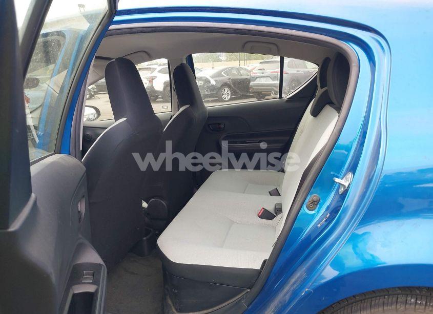 Photo 8 of 2015 Toyota Prius C ONE (VIN JTDKDTB34F1111966)